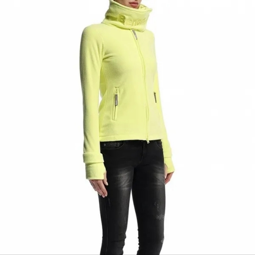 Bench Fleece Jacket Size M